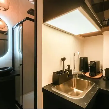 Apartment Parisien Chic & Cosy Mbka *
